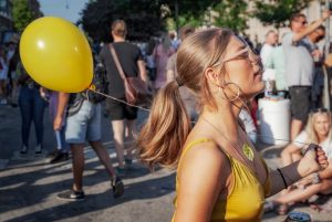 4705 Fotograf  Claus Carlsen  -  Yellow ballons  